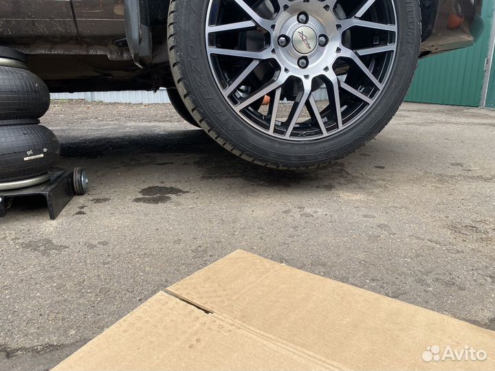 Пневмодомкрат