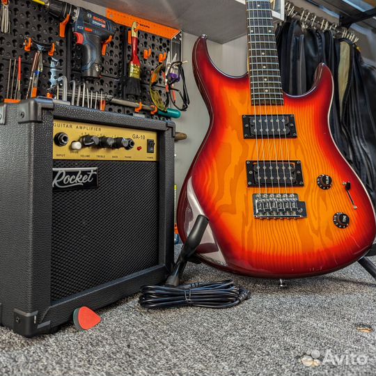 Электрогитара Flight с комбиком