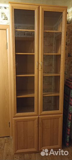 Шкаф распашной