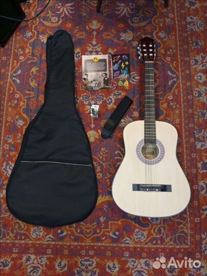 Классическая гитара новая полный набор