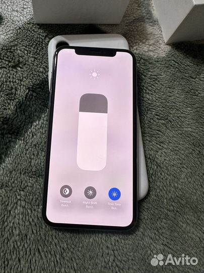iPhone X, 64 ГБ