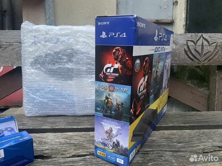PlayStation 4 Slim 1Tb Новая консоль