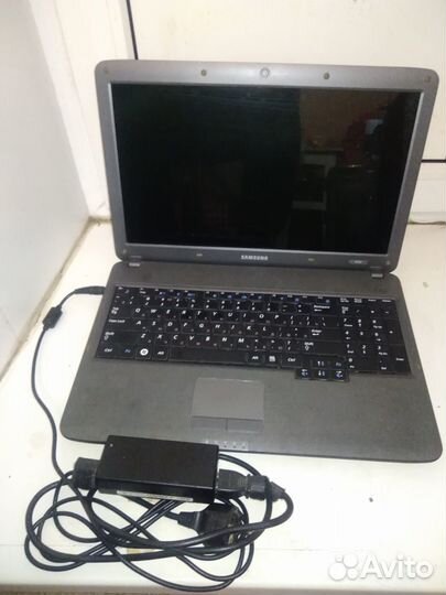 Ноутбук Samsung NP-R530-JA04RU