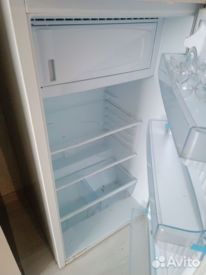 Холодильник маленький,бронь до понедельника 15.04