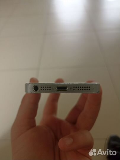 iPhone 5S, 16 ГБ