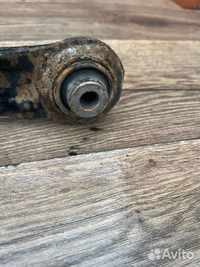 Рычаг задний левый Honda Civic 4D 1.3 2008