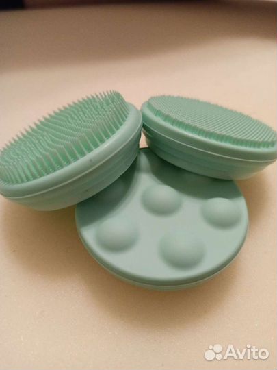 Аппарат для чистки лица и ухода за кожей