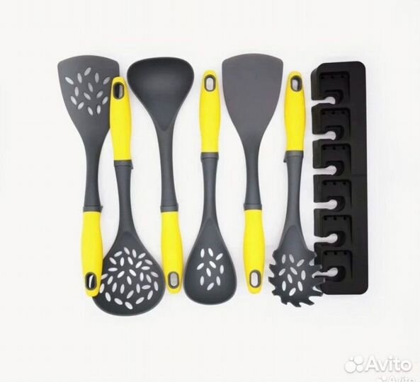 Набор кухонных принадлежностей на подставке. Новый