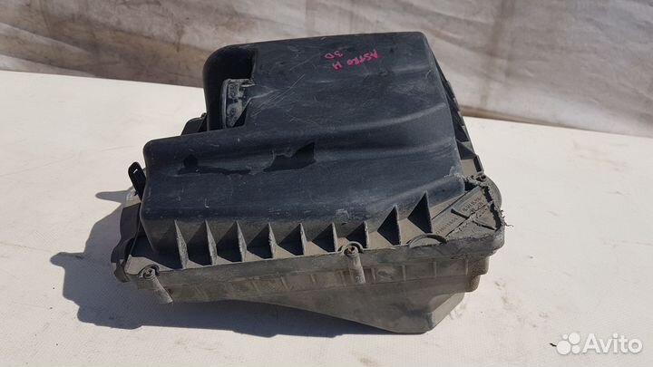 Корпус воздушного фильтра Opel Astra H купэ астра