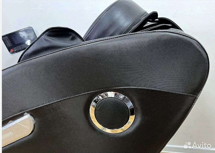 Массажное кресло