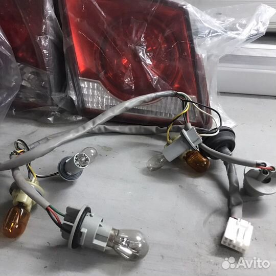 Задняя левая и правая фара фонарь chevrolet cruze