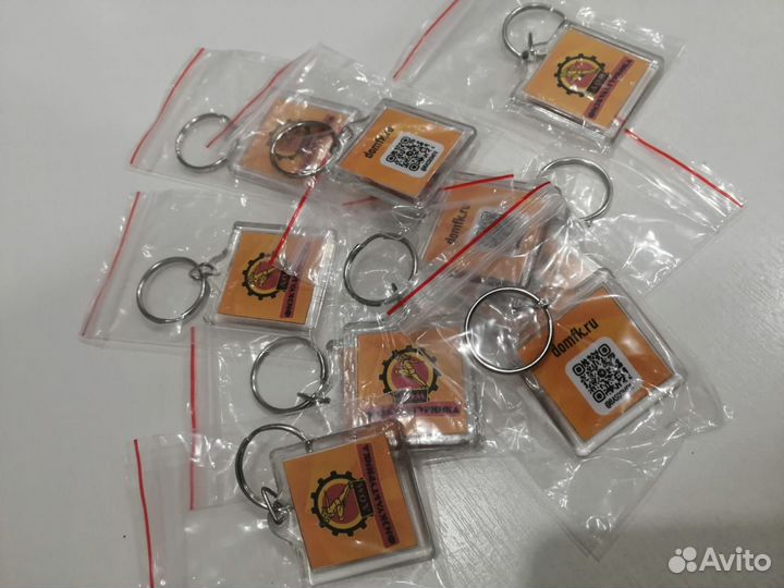 Банера наклейки визитки брелоки
