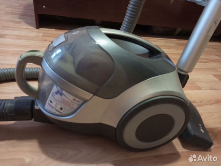 Пылесос LG