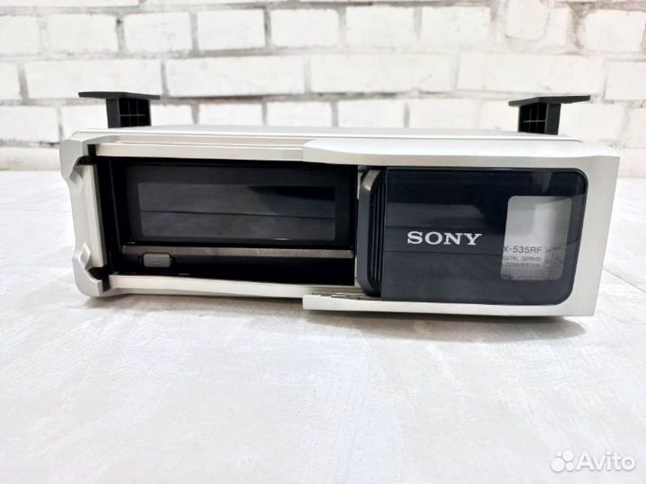 CD chenger Sony Bmw 535 E34 M30B35 1989