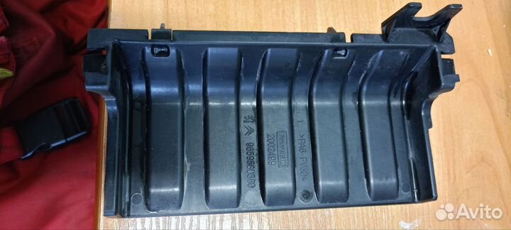 Воздухозаборник Peugeot 3008