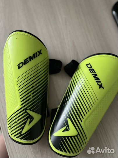 Детские Защитные щитки для футбола