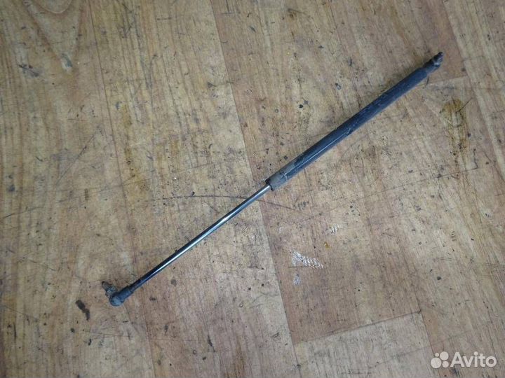 Амортизатор двери багажника Fiat Palio 1996-2002