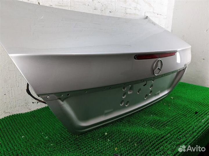 Крышка багажника Mercedes Benz E-class W211 2004