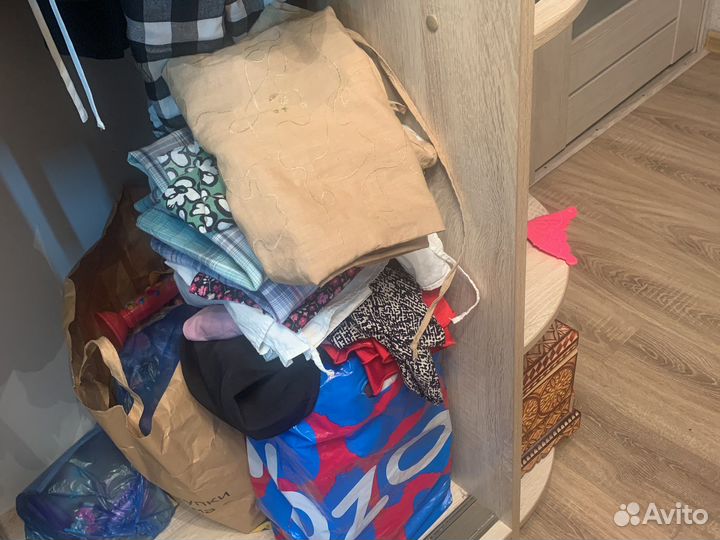 Три огромных пакета одежды на девочку 4-5 лет