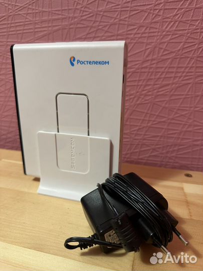 Роутер wi-fi от Ростелеком с блоком питания
