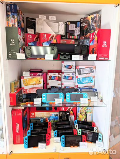 Большой ассортимент портативных приставок