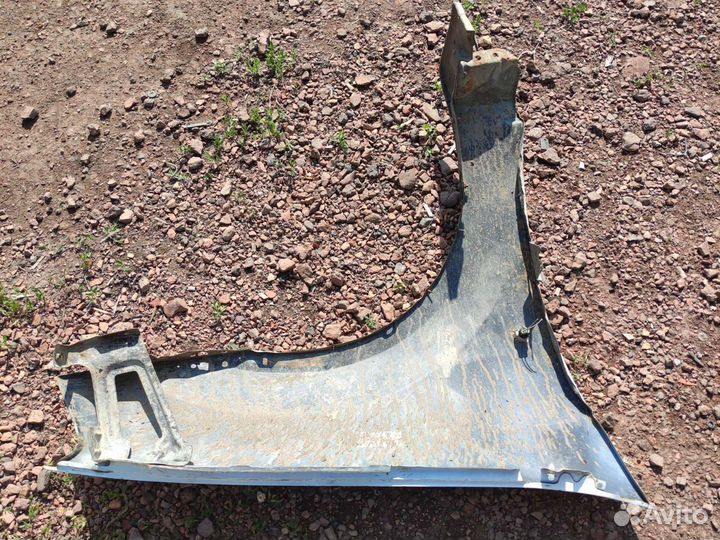 Крыло левое Renault Logan 1