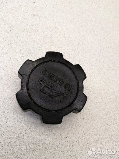 Крышка маслозаливной горловины Toyota Mark Ii