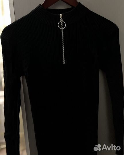 Удлинное облегающее теплое платье