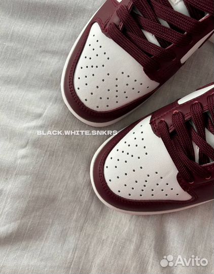 Nike Dunk Violet Red