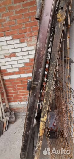 Дверь входная металлическая