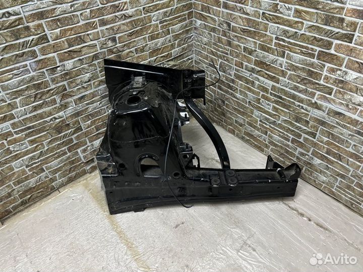 Лонжерон передний левый Jeep Grand Cherokee