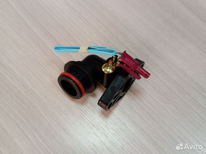 Фитинг угловой гвс Navien (30003628F)