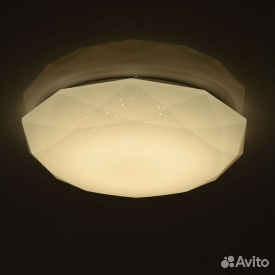 Стильный потолочный светильник Ривз De Markt бу