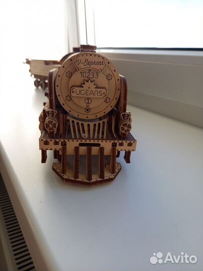 Деревянный паровоз