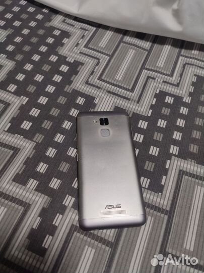 Asus ZenFone 3 Max ZC520TL, 2/16 ГБ