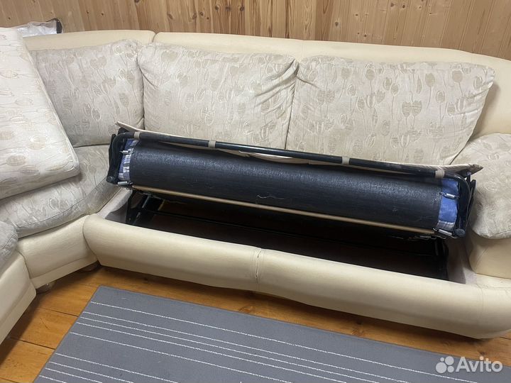 Угловой диван