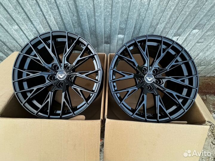 Диски R18 5x114,3 Machine Culture FF205 Черный гля