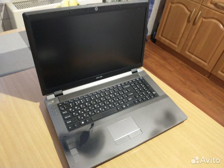 Игровой ноутбук DNS Clevo W370SS