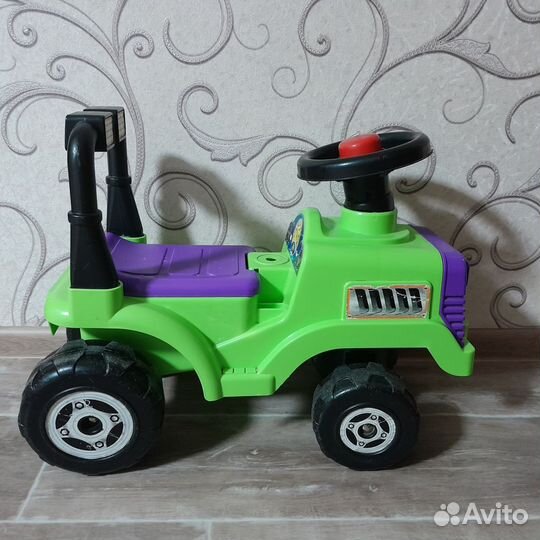 Машинка-каталка