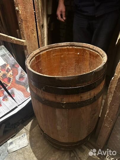 Деревянная бочка