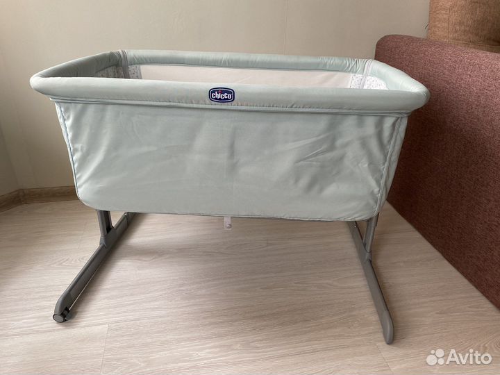 Детская кроватка приставная chicco next2me