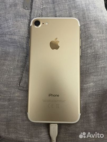 Телефон iPhone 7