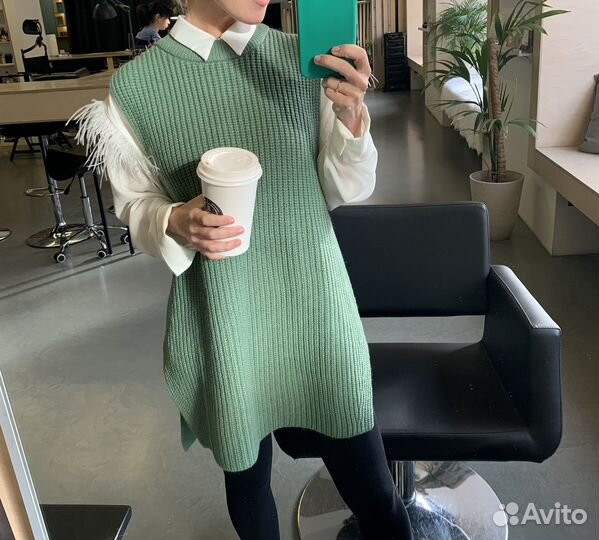 Жилет вязаный женский S