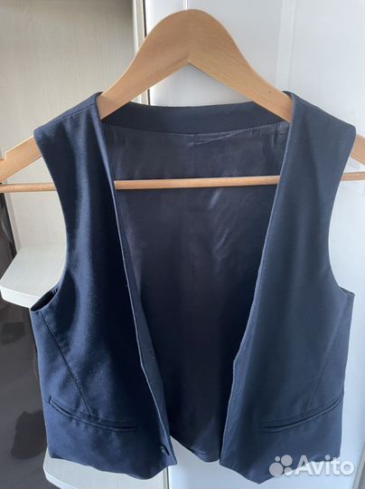 Жилетка для мальчика школьная 140