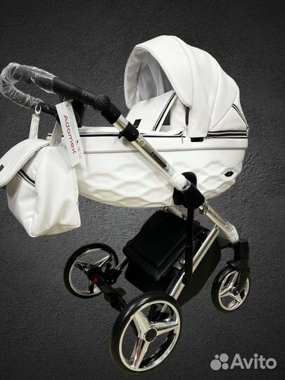 Детская коляска Adamex Chantal SE LUX C104 2 в 1