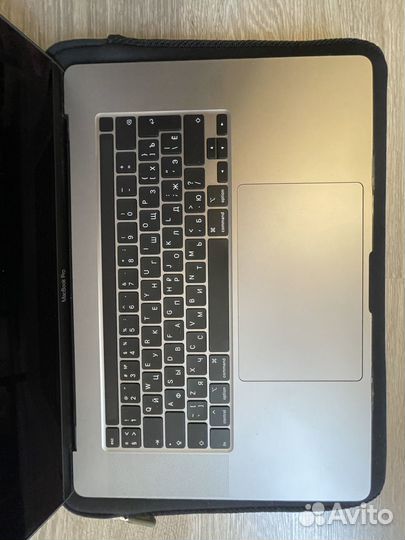 Macbook pro 16 A2141