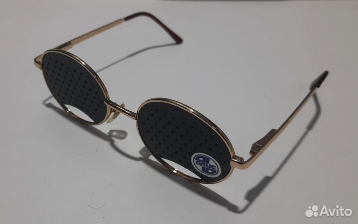 Очки перфорационные, тренажер для коррекции зрения