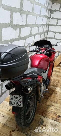 Honda vfr 800