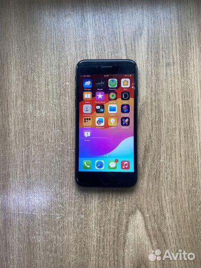 iPhone SE (2020), 128 ГБ