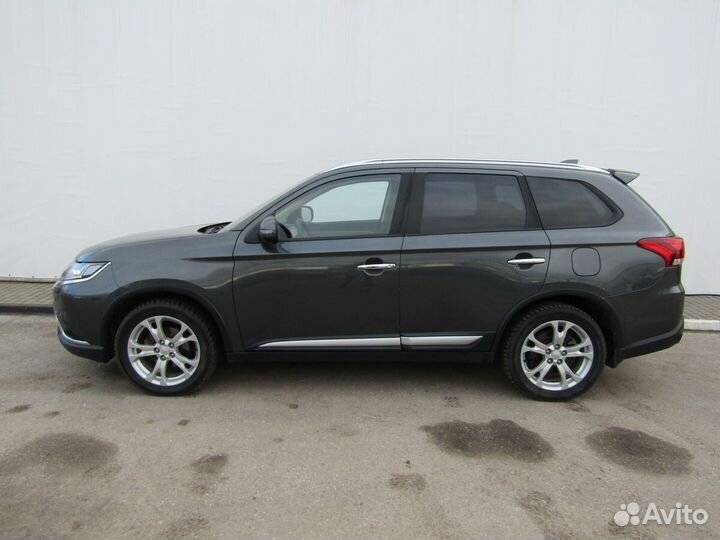Mitsubishi Outlander 2.4 CVT, 2019, 182 175 км